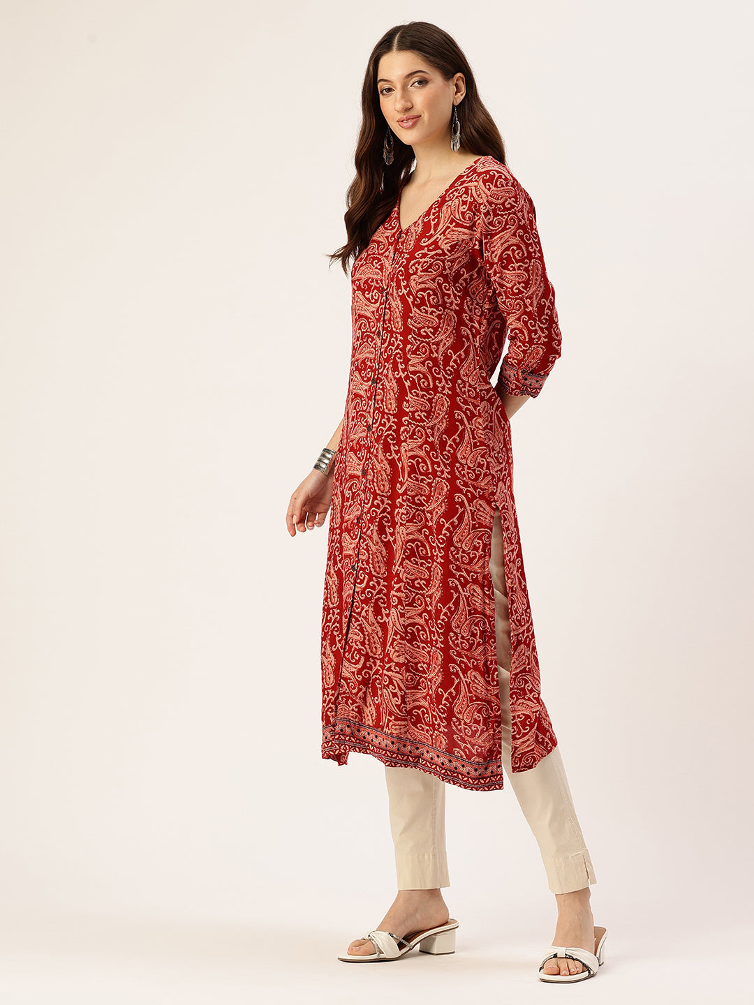 Red Paisley Printed V-Neck Kurta