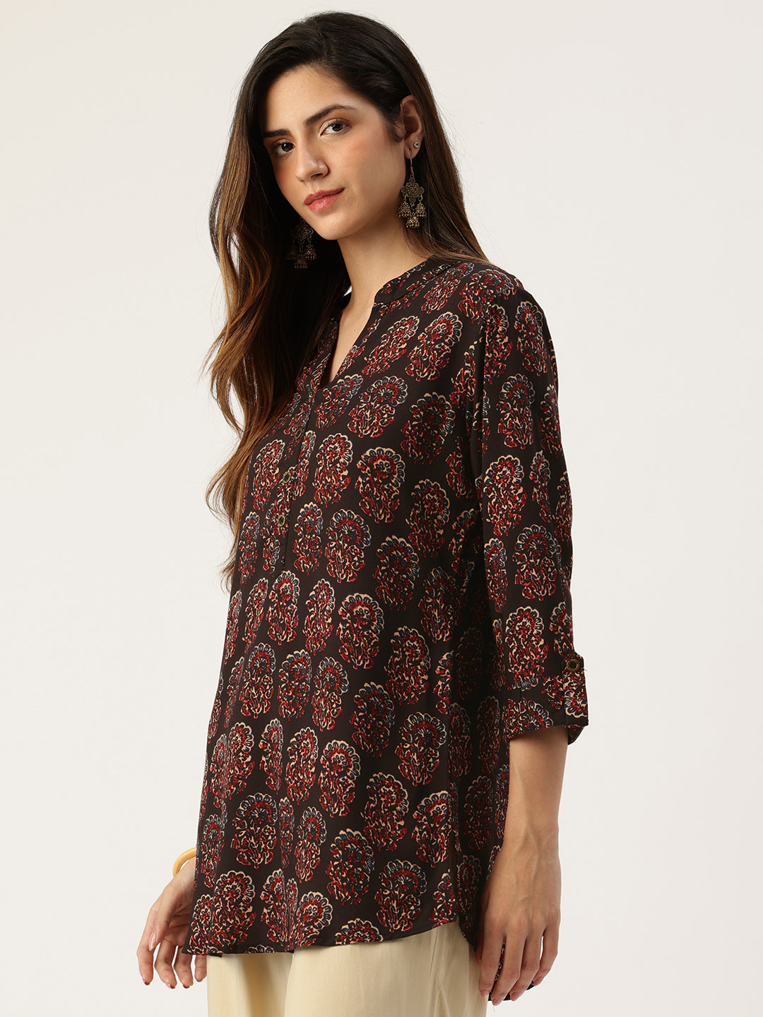 Black & Red Butti Printed Mandarin Collar Tunic