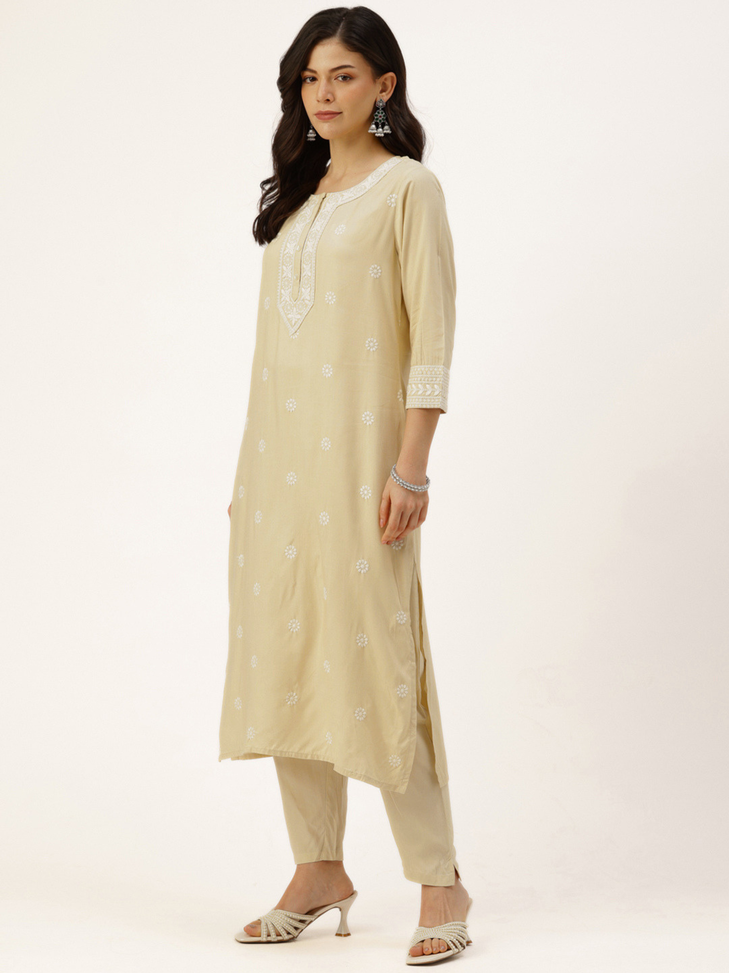 Beige Floral Embroidered Straight Kurta