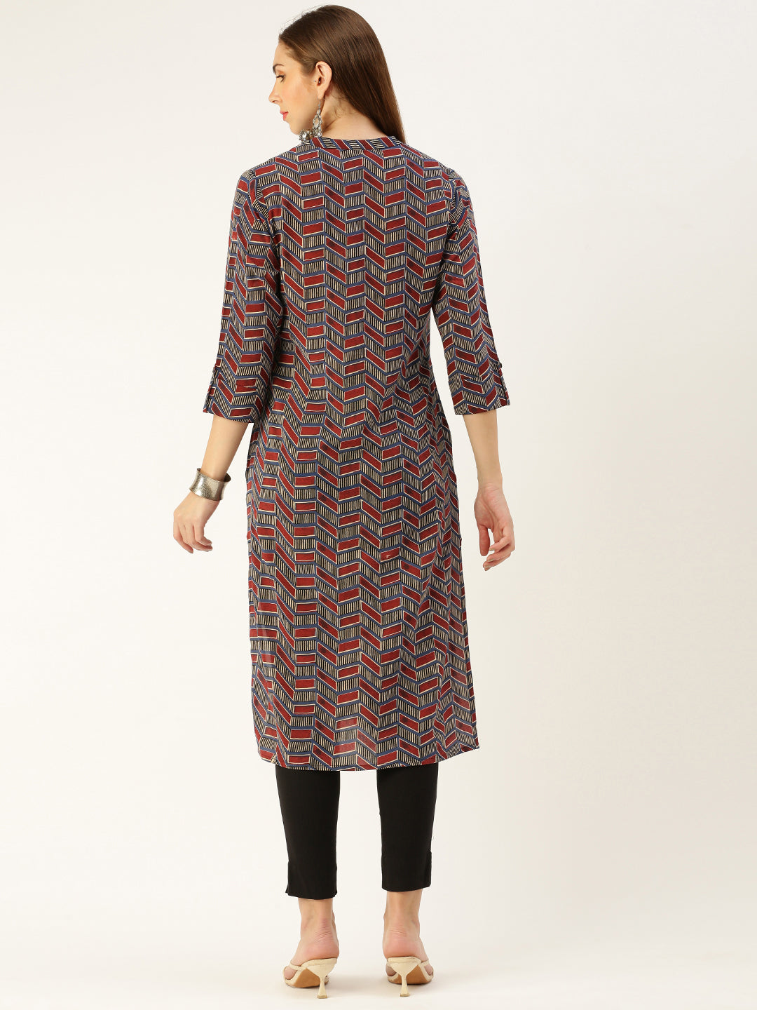 Maroon  Geometric Printed Kurta with a pocke