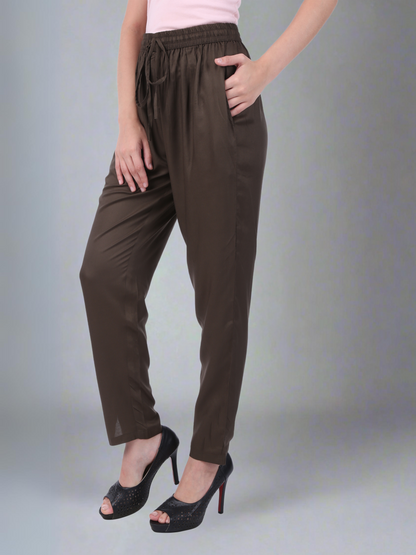 Brown Essential Pant