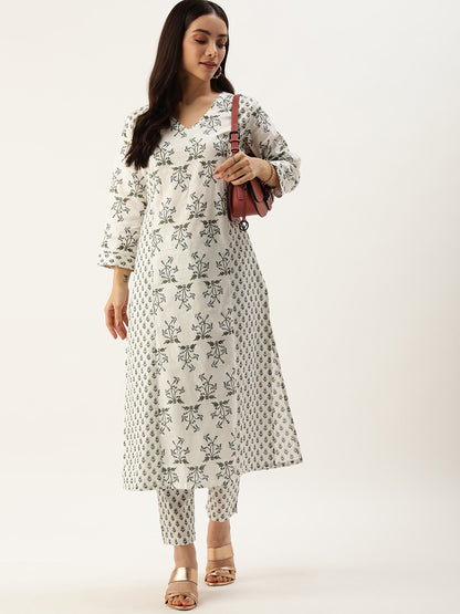 White Floral Printed Pleated Trousers