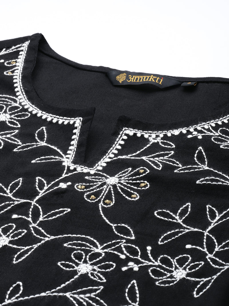Black & White Floral Embroidered Straight Cut Kurta