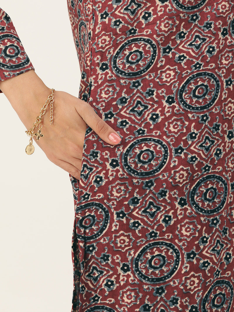 Red Ethnic Motifs Printed Mandarin Collar Kurta
