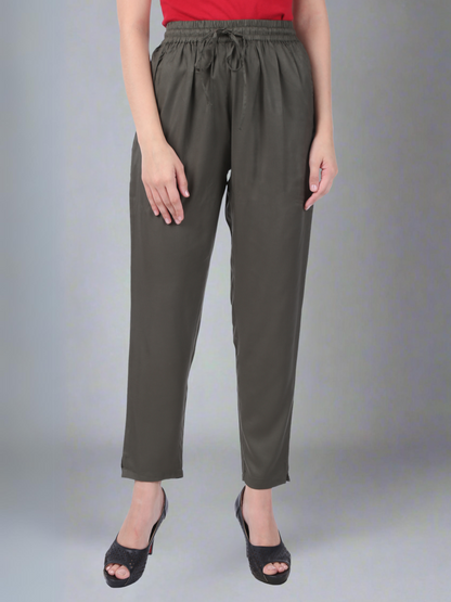 Jungle Green Essential Pant