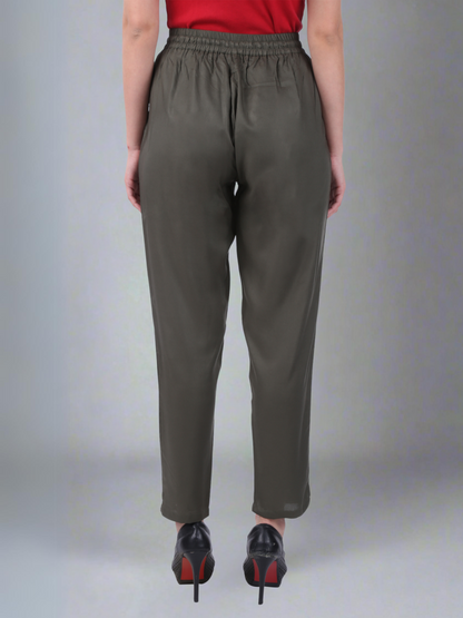 Jungle Green Essential Pant