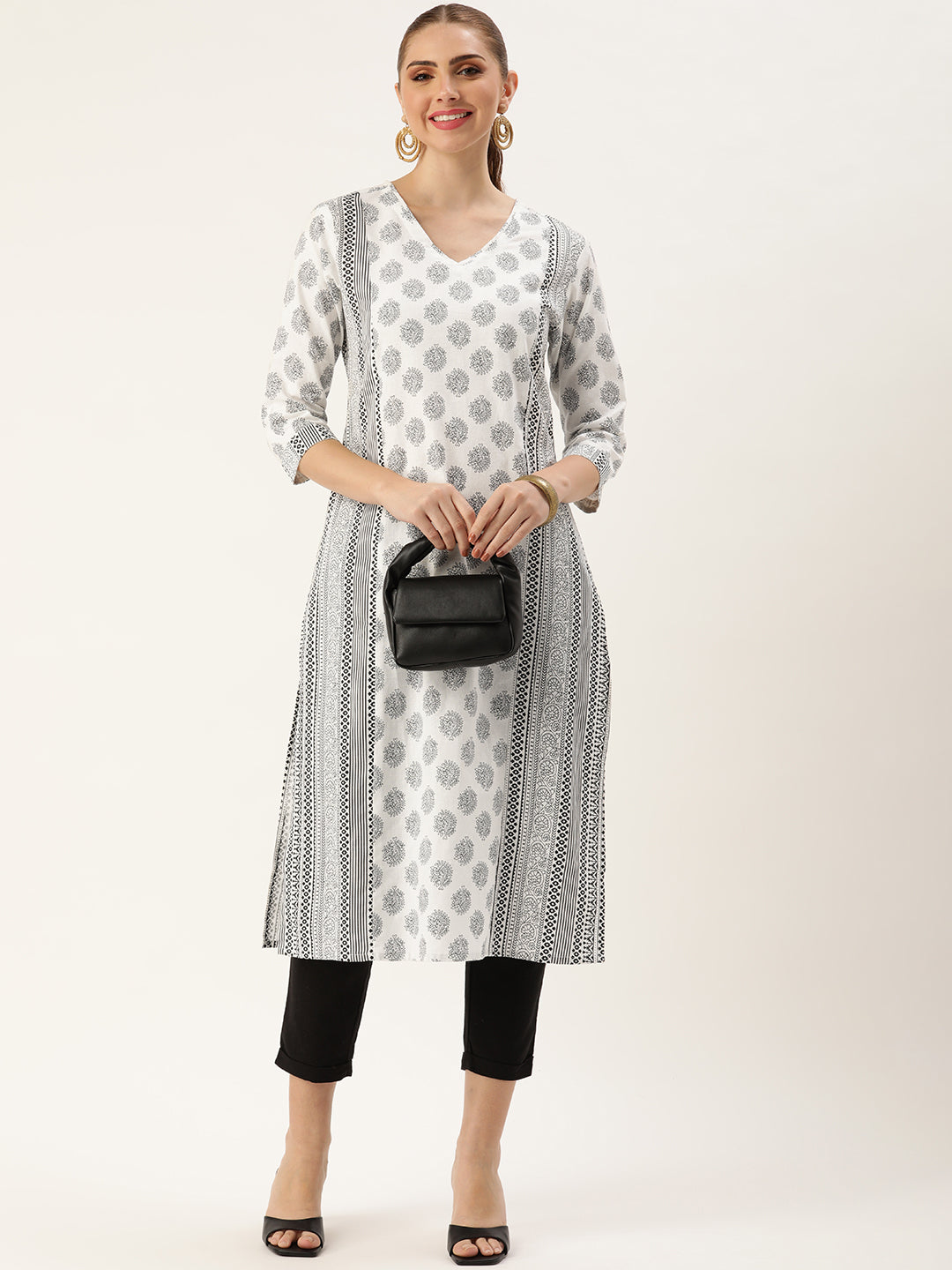 White Ethnic Motifs Printed Straight Kurta