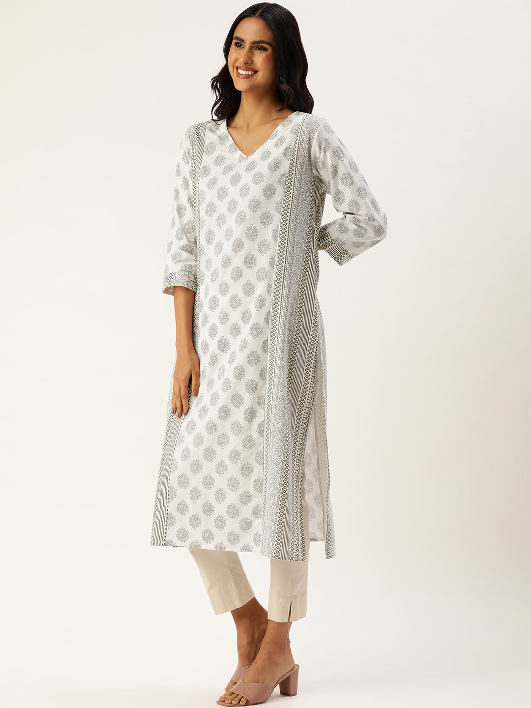 White Ethnic Motifs Printed Straight Kurta