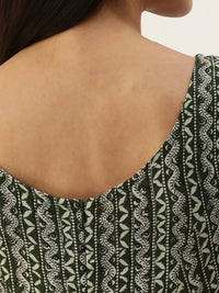 Green Ethnic Motifs Printed Maxi Dress