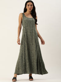 Green Ethnic Motifs Printed Maxi Dress