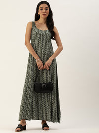 Green Ethnic Motifs Printed Maxi Dress