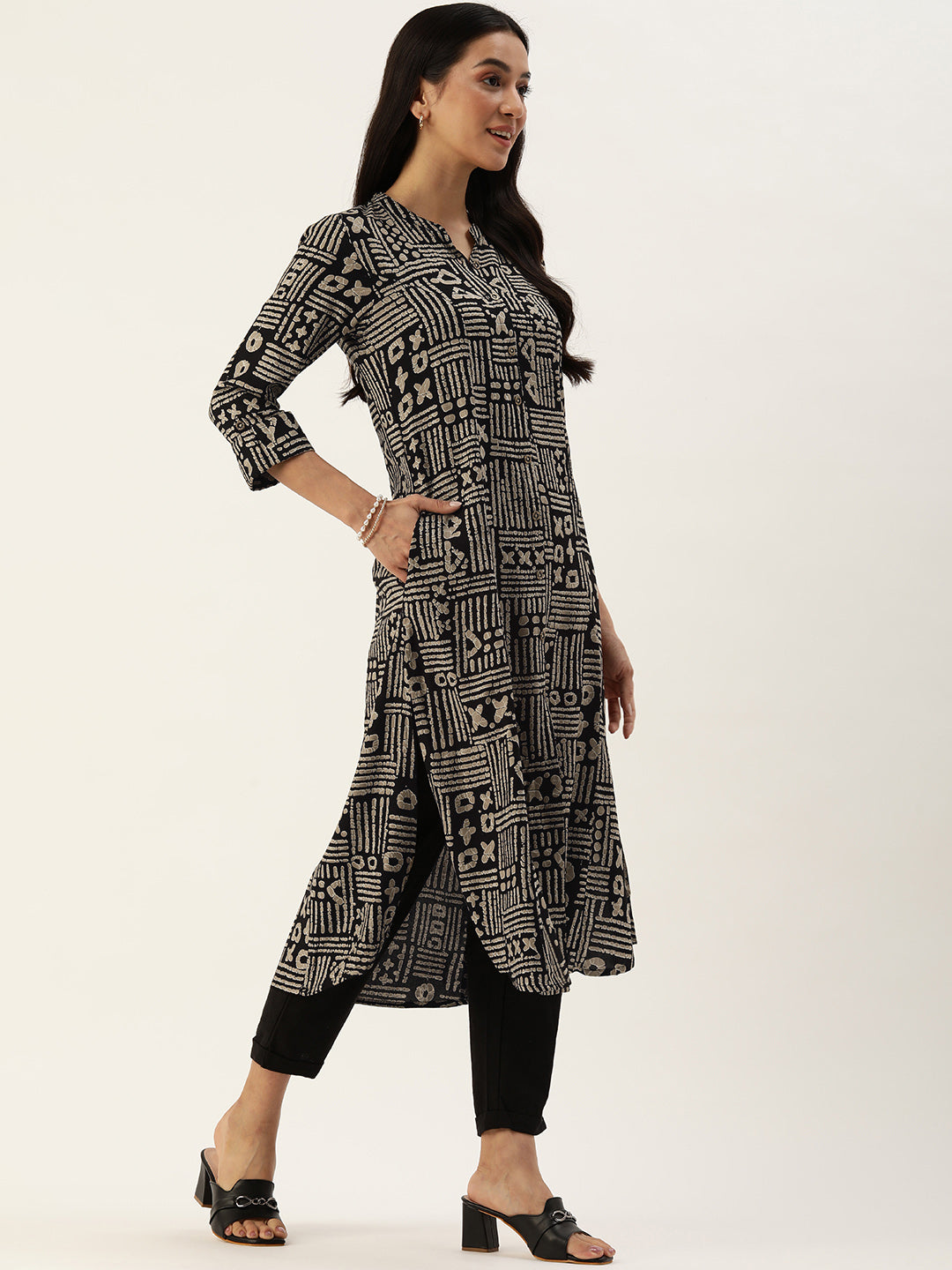 Black Abstract Printed Straight Kurta