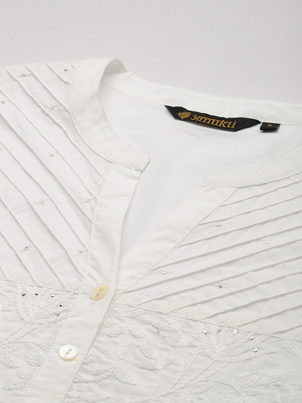White Floral Embroidered Mandarin Collar Thread Work Kurta with a pocket