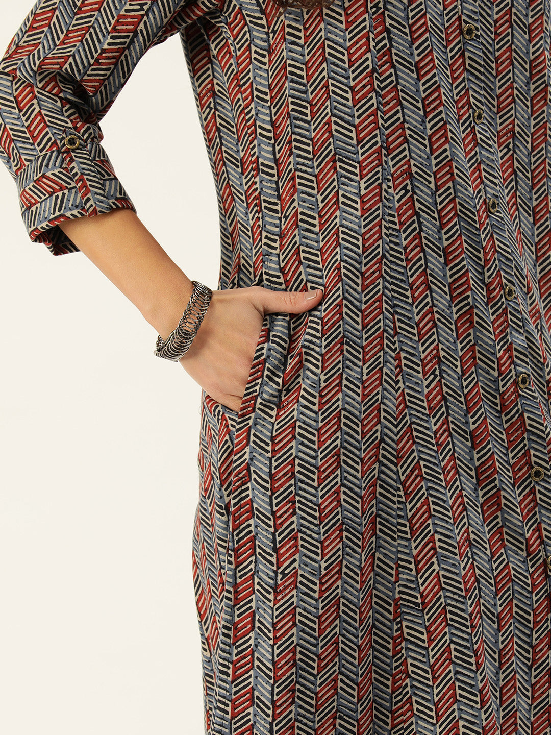 Geometric Printed Mandarin Collar Roll-Up Sleeves Kurta