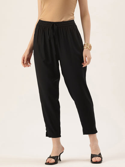 Black Solid Pencil Pant