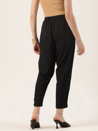 Black Solid Pencil Pant
