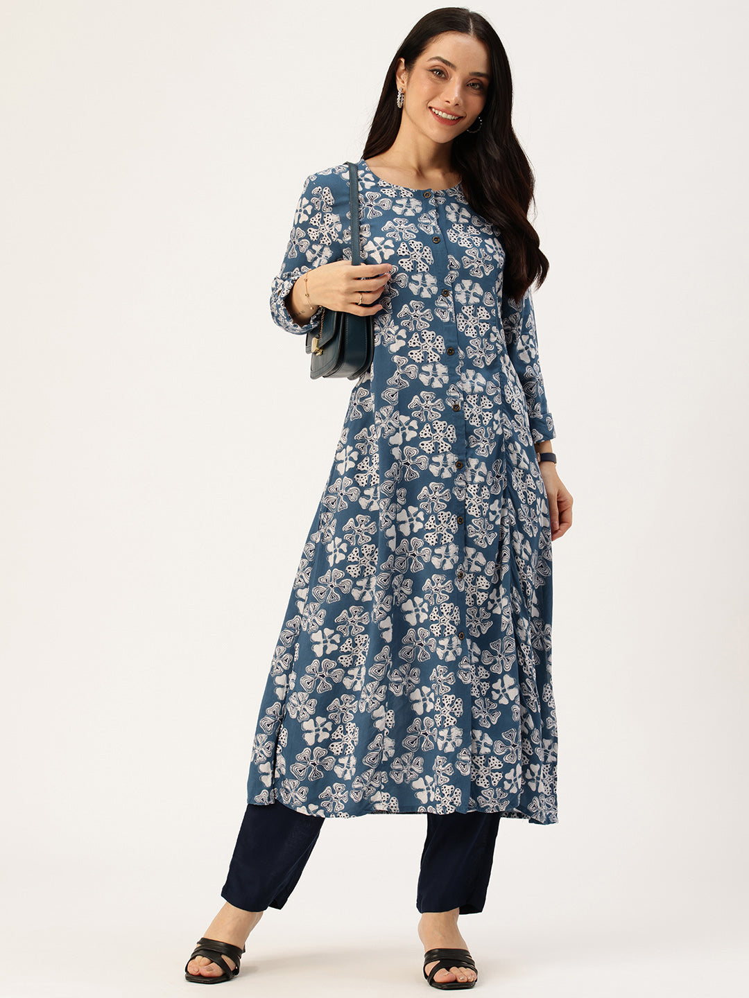 Blue Floral Printed Mandarin Collar Kurta