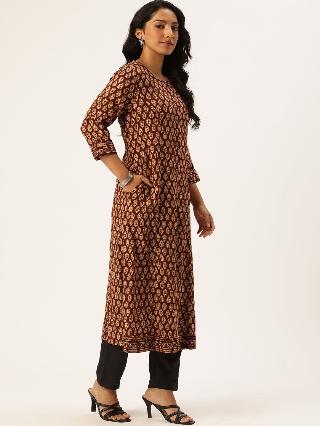 Maroon Butti Printed Kurta
