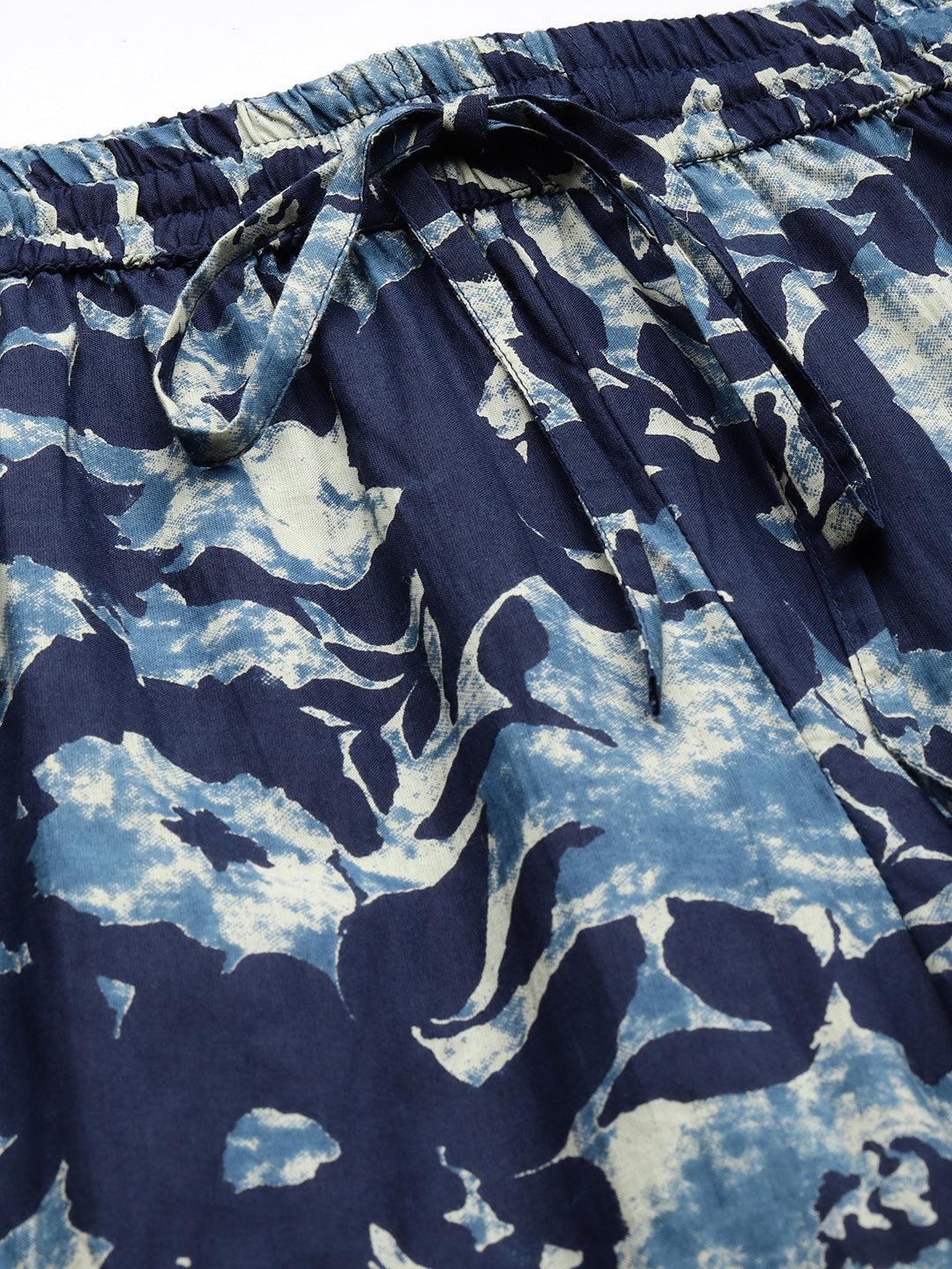 Blue Floral Printed Pure Cotton Kurta With Trousers