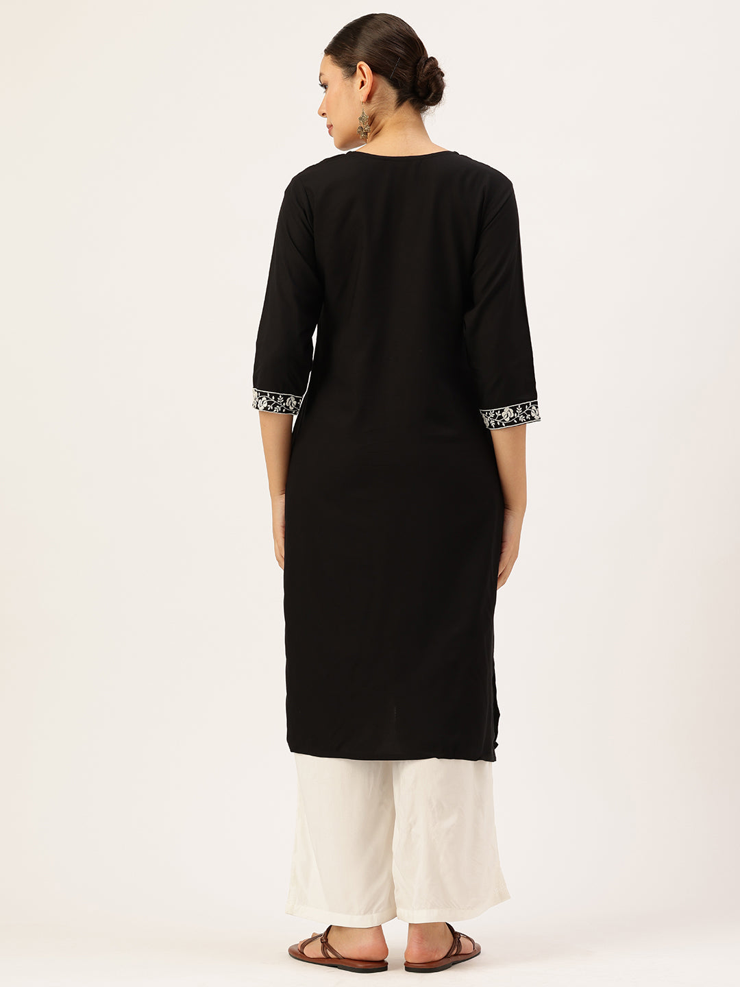 Black Floral Embroidered Kurta
