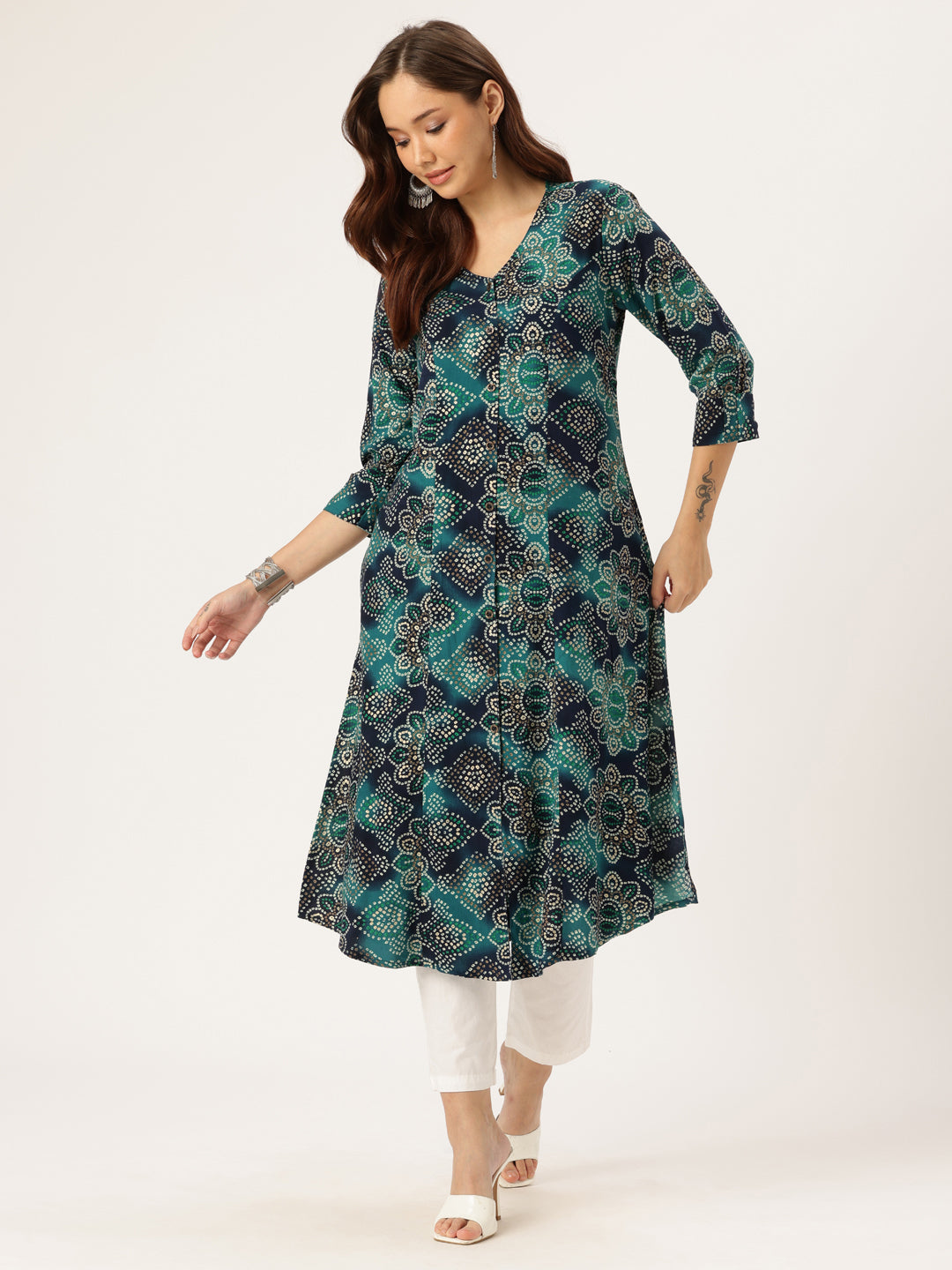 Blue Bhandhani  Printed Kurta, Princess Cur Kurta, A-Line Kurta, Bhandhani   Print, Vneck Kurta, printed kurta