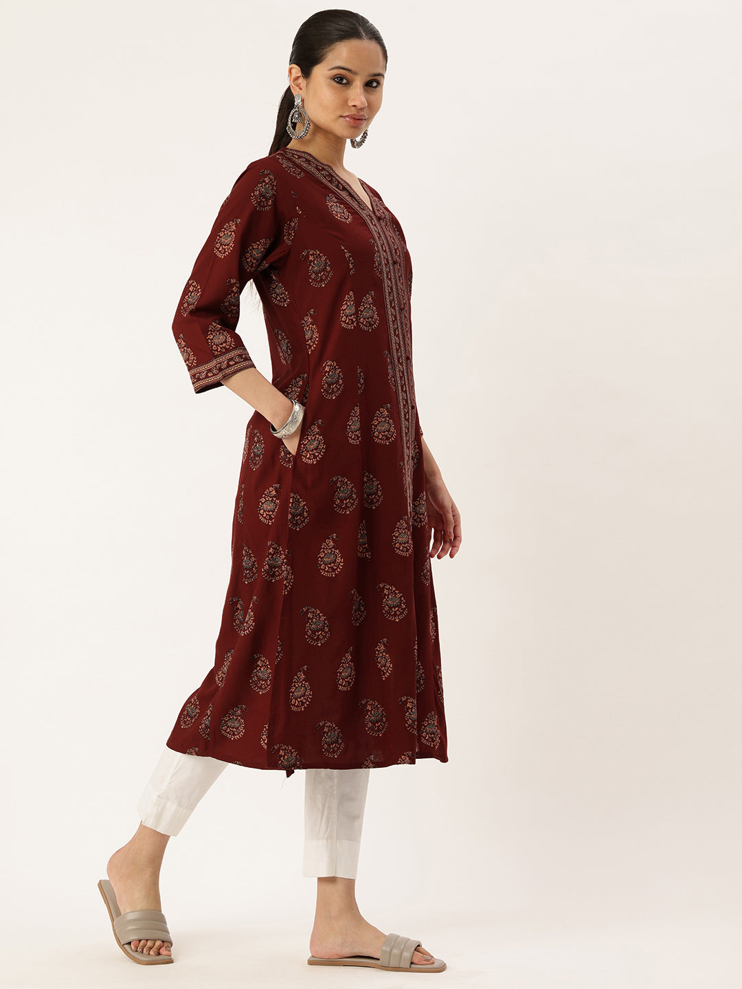 Maroon Ethnic Motifs Printed V-Neck Kurta