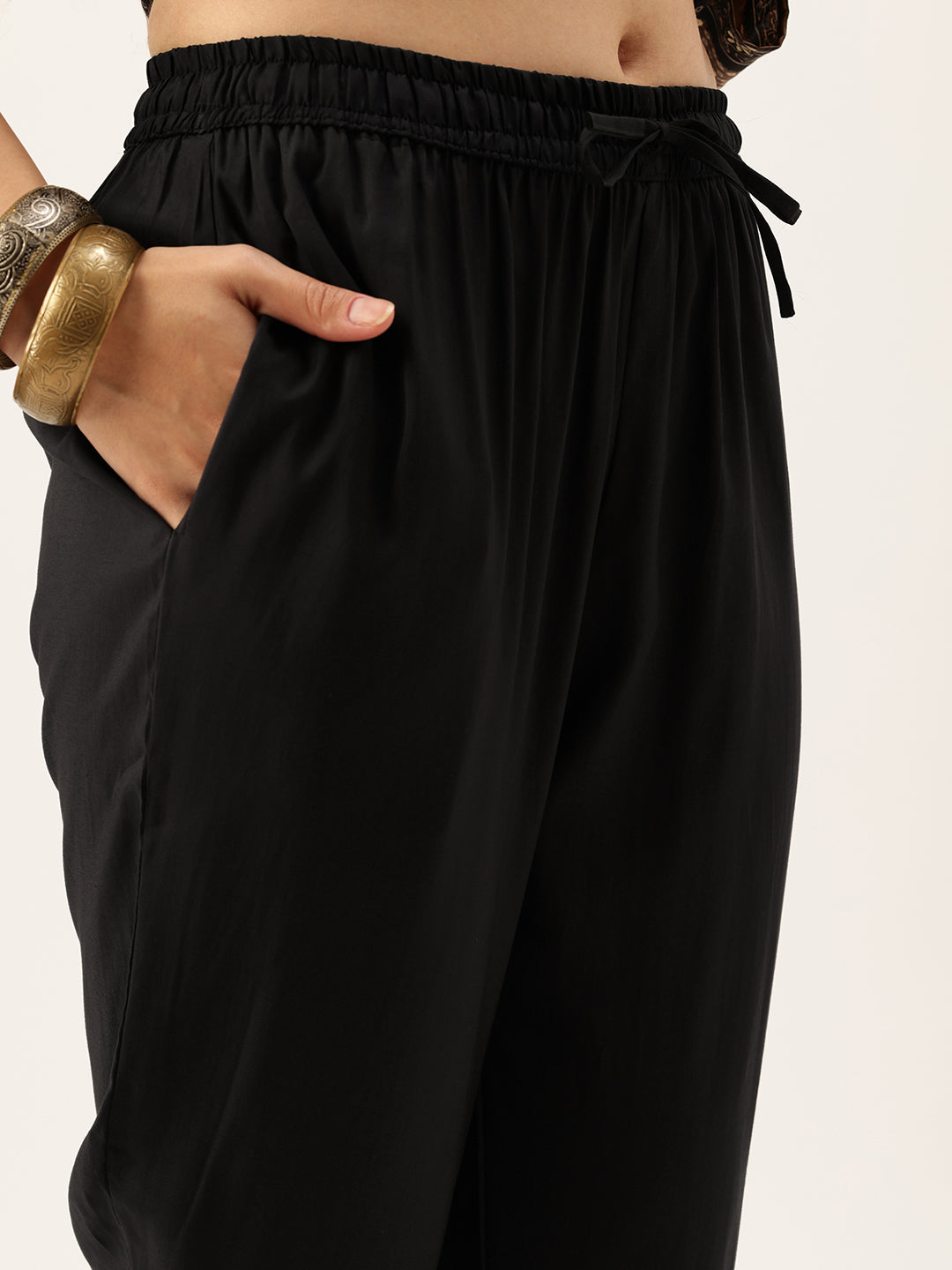 Black Ethnic Motifs Printed Regular Kurta with Trousers & With Dupatta
