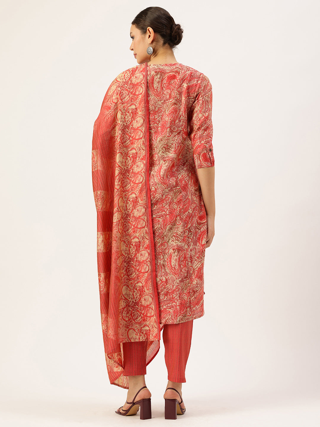 Pink Floral Printed Kurta with Trousers & With Dupatta, Kurta Dupatta Set, Pink Color Printed Kurta Dupatta Set, Pink Kurta Set, Festive Kurta Set, Traditional Wear