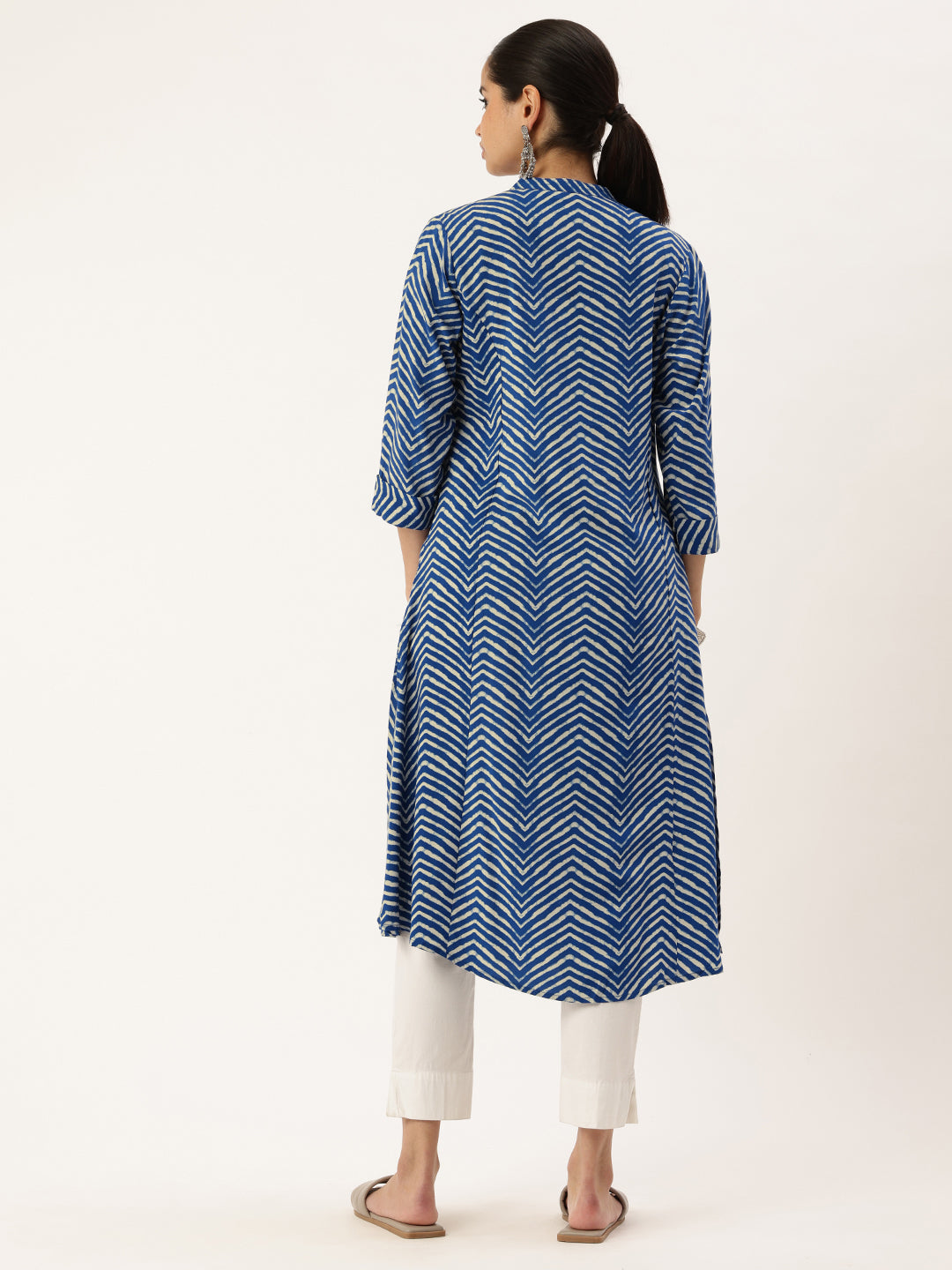 Blue Chevron Printed Mandarin Collar A-Line Kurta