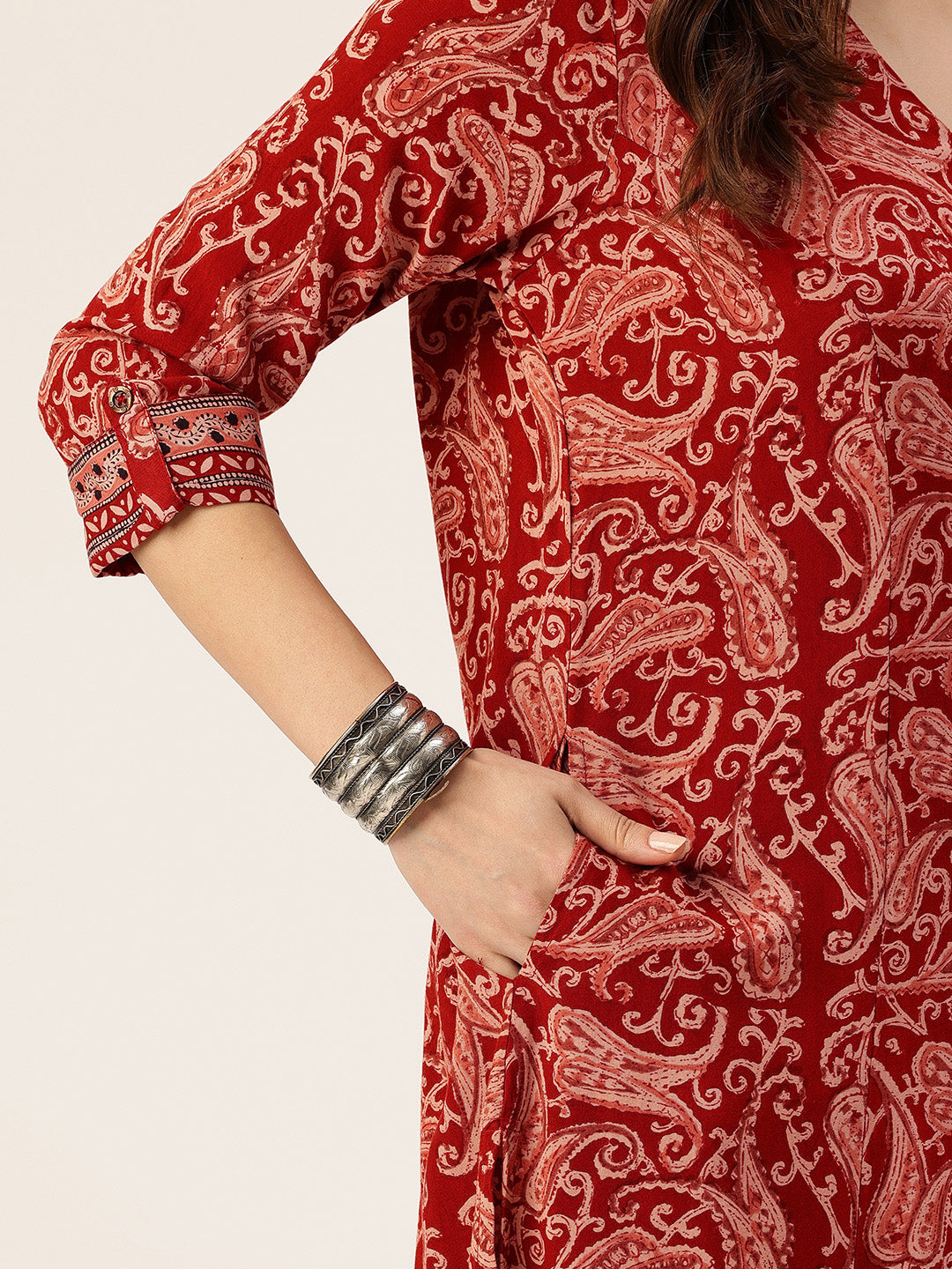 Red Paisley Printed V-Neck Kurta