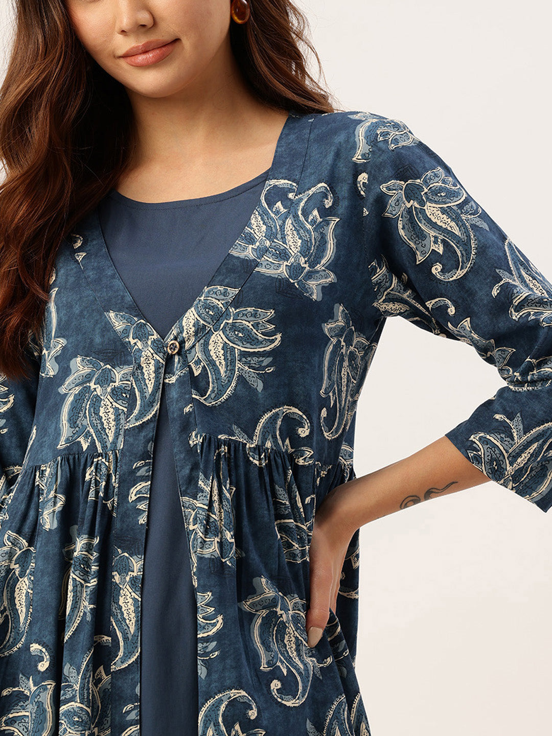 Blue Round Neck A-Line Maxi Dress With Shrug