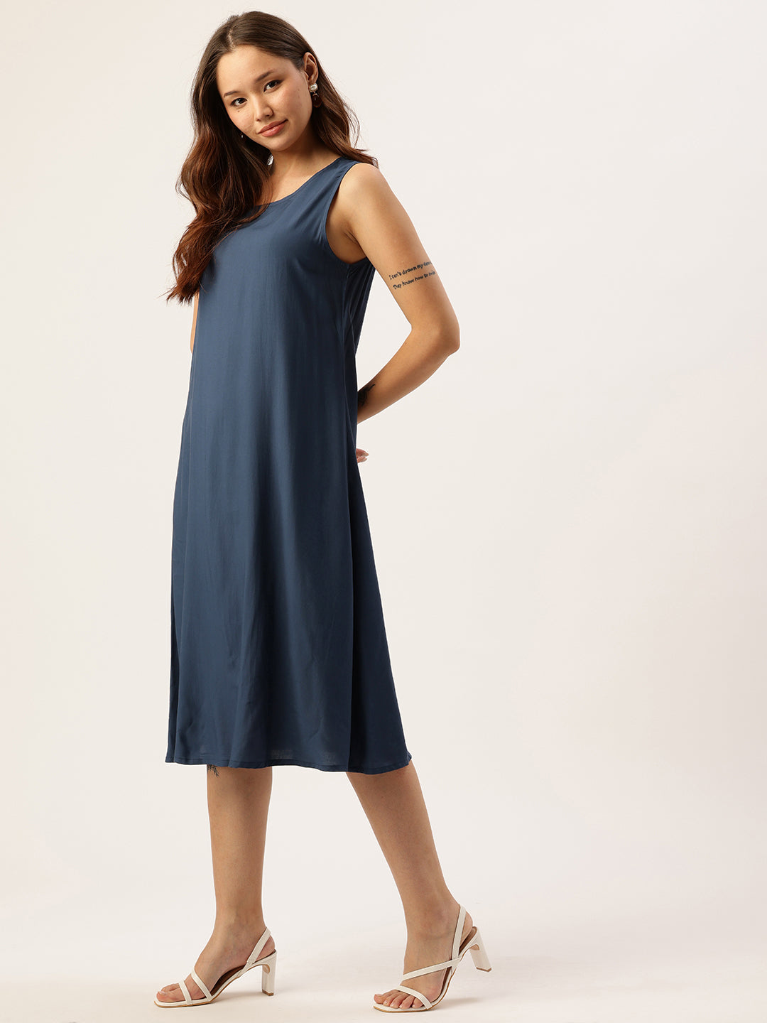 Blue Round Neck A-Line Maxi Dress With Shrug
