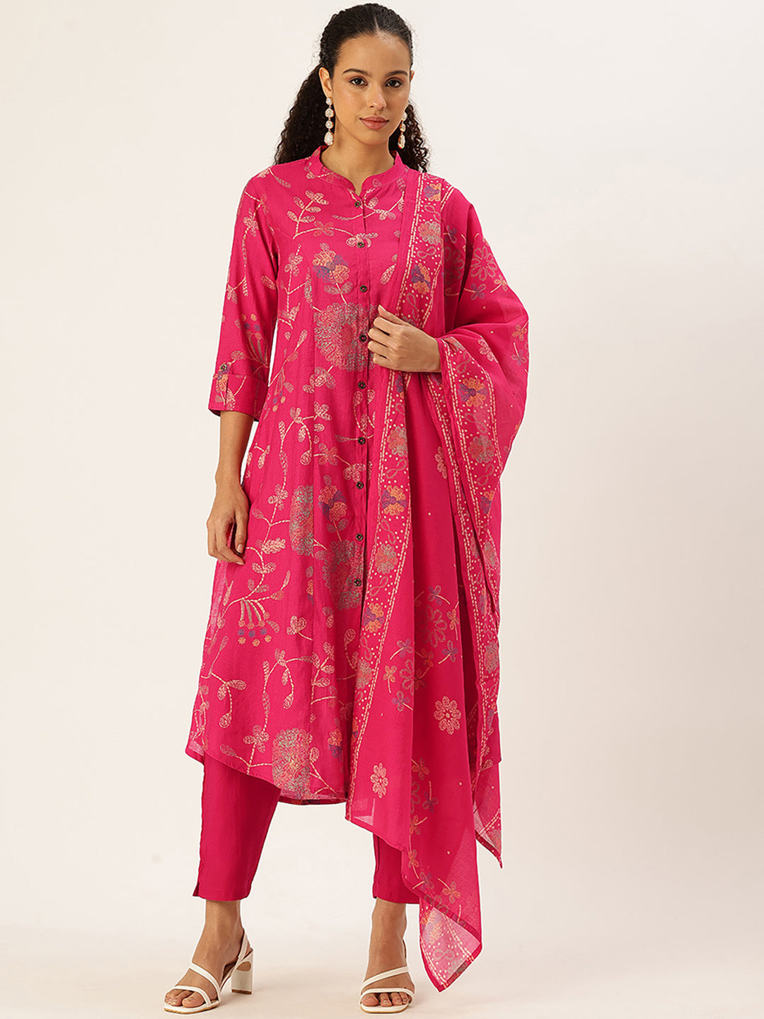 Pink Floral Printed Kurta with Trousers & With Dupatta, pink kurta set, floral printed kurta, kurta with trousers, kurta with dupatta, Womens ethnic wear, Indian ethnic wear, floral kurta set, pink ethnic wear, kurta pant set, 3 piece kurta set