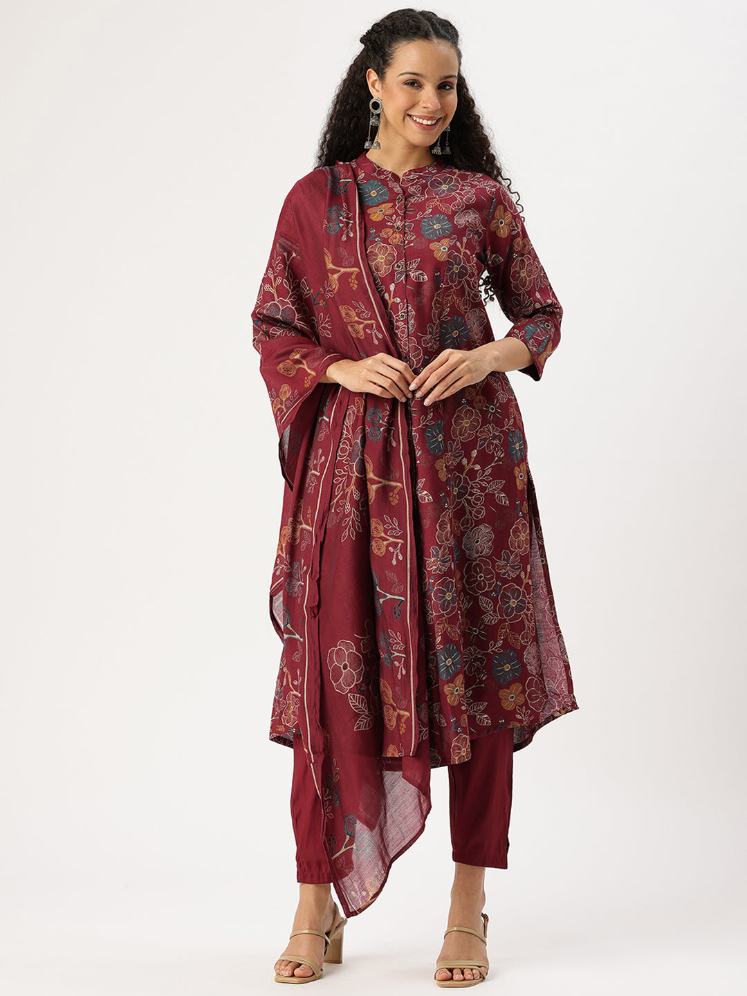 Maroon Floral Printed Kurta with Trousers & With Dupatta, Floral Printed Kurta Set, Ethnic Wear Kurta Set, Dupatta Set, Festive Wear Kurti Set