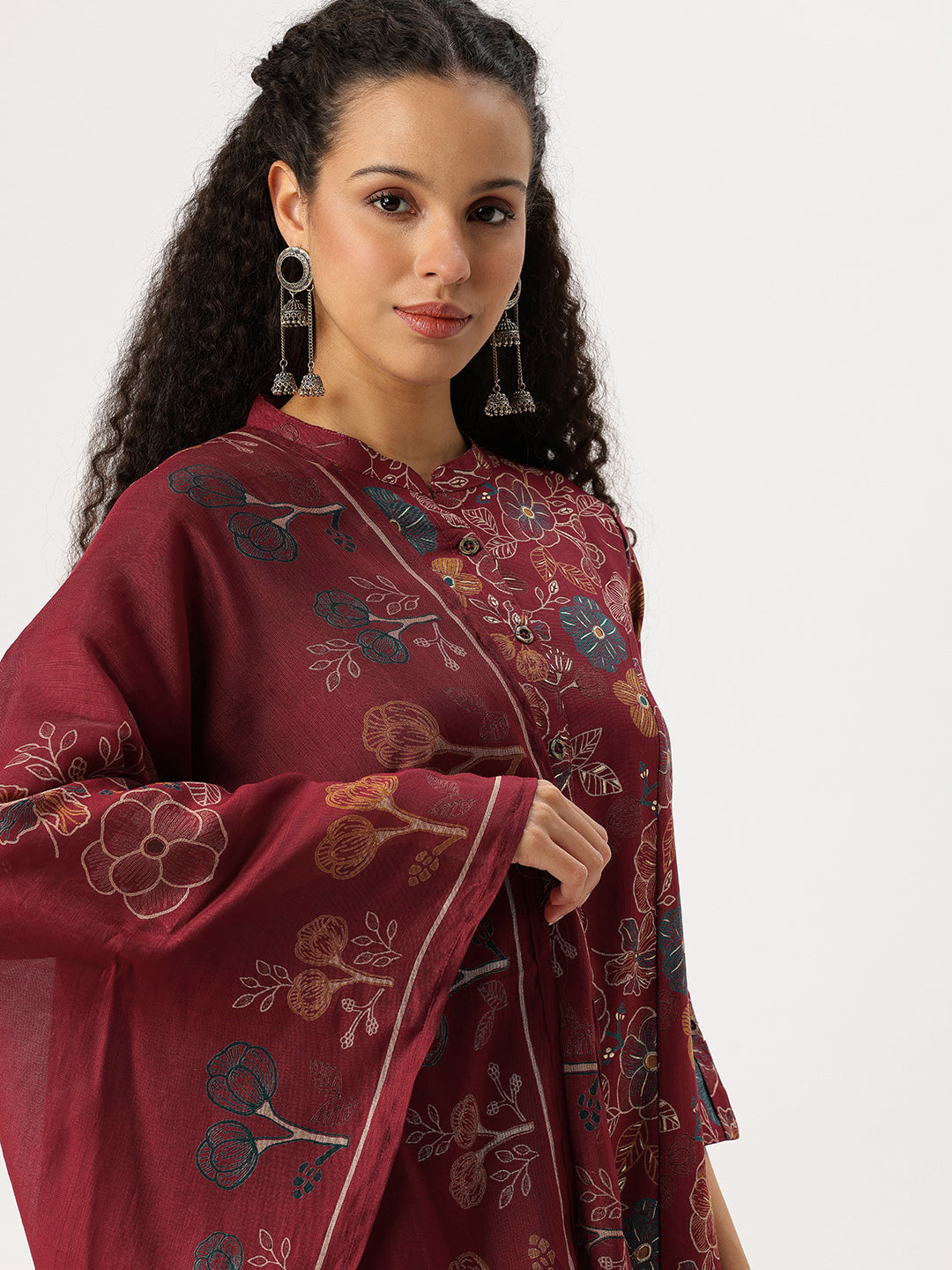 Maroon Floral Printed Kurta with Trousers & With Dupatta, Floral Printed Kurta Set, Ethnic Wear Kurta Set, Dupatta Set, Festive Wear Kurti Set