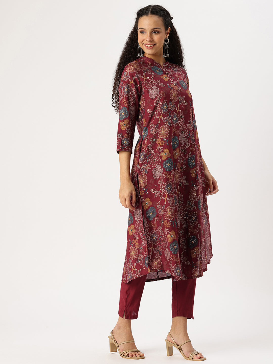 Maroon Floral Printed Kurta with Trousers & With Dupatta, Floral Printed Kurta Set, Ethnic Wear Kurta Set, Dupatta Set, Festive Wear Kurti Set