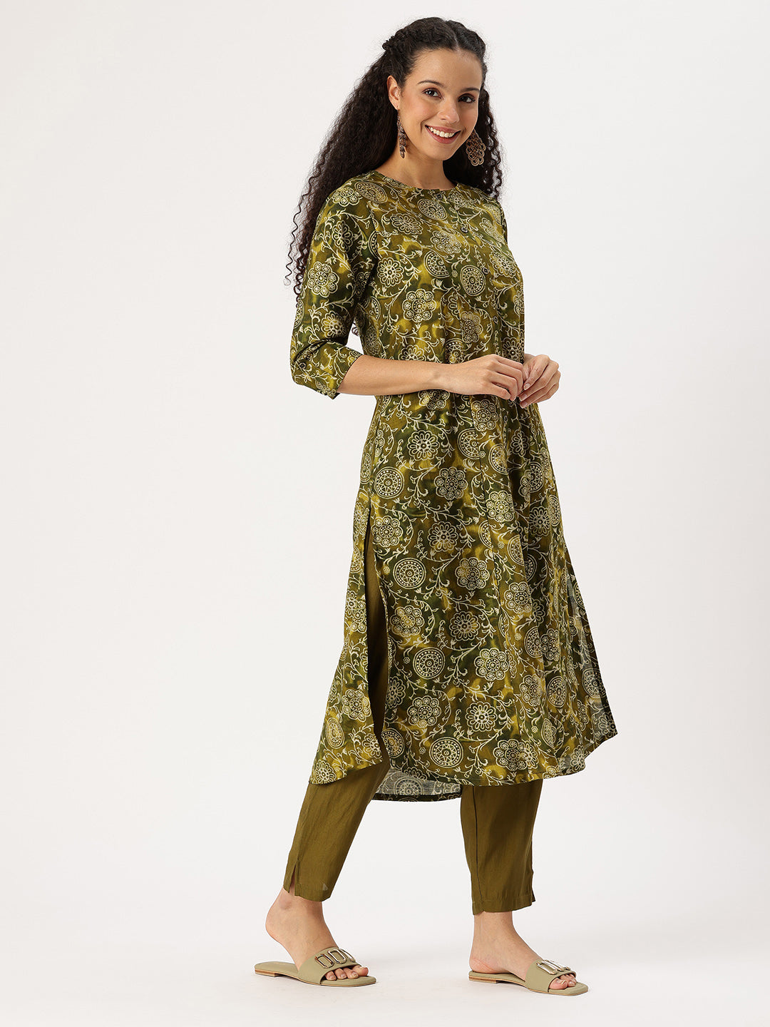 Olive Ethnic Motifs Printed Kurta with Trousers & With Dupatta