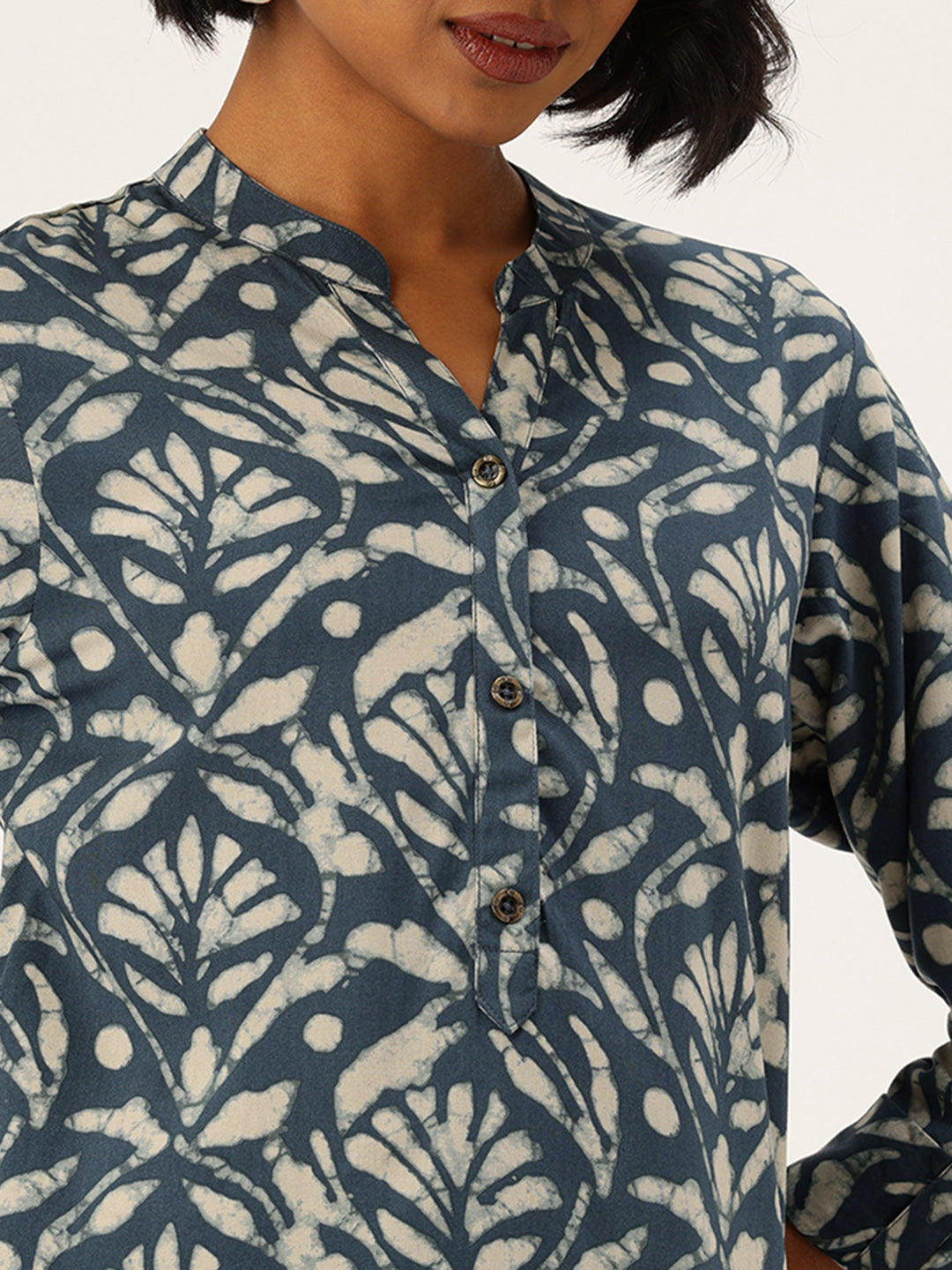 Blue Floral Printed Mandarin Collar Tunic, Floral Printed Tunic, printed tunic, mandarin collar Tunic, casual wear Tunic, women’s tunic, Office Wear Tunic