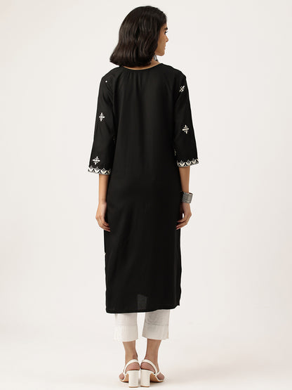 Black Floral Embroidered Kurta