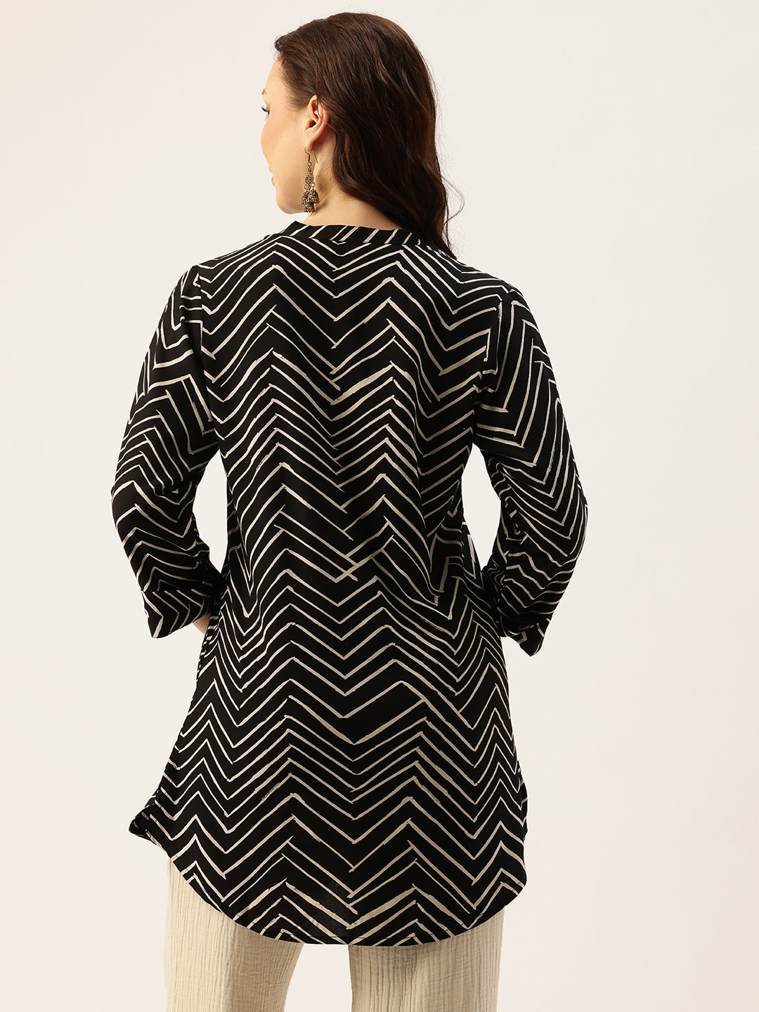 Black Zig-Zag Printed Mandarin Collar Tunic, Mandarin Collar Tunic, Printed Tunic, Short Kurti, Short top, Zig-Zag Printed Tunic