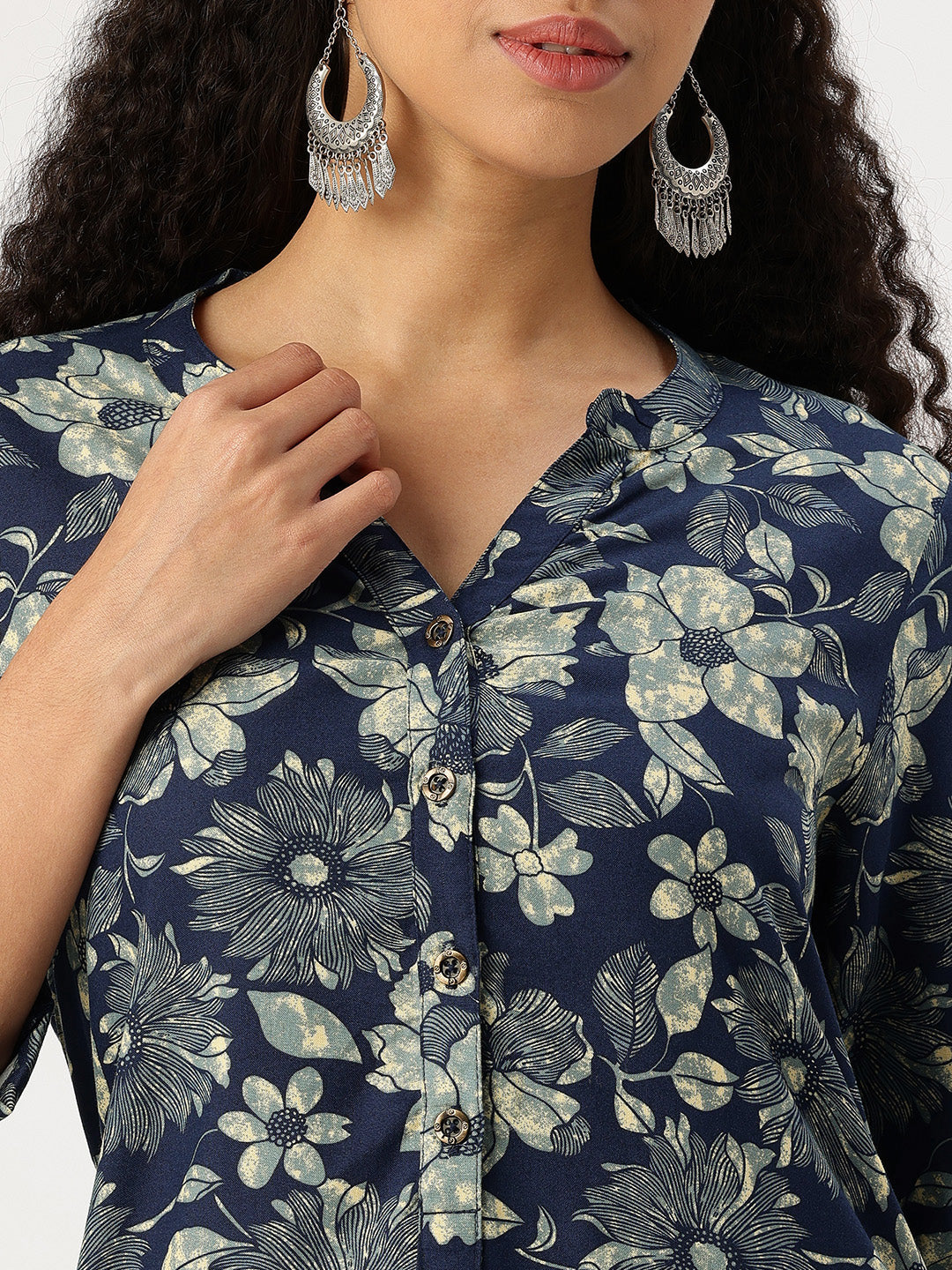 Blue Floral Printed Straight Kurta