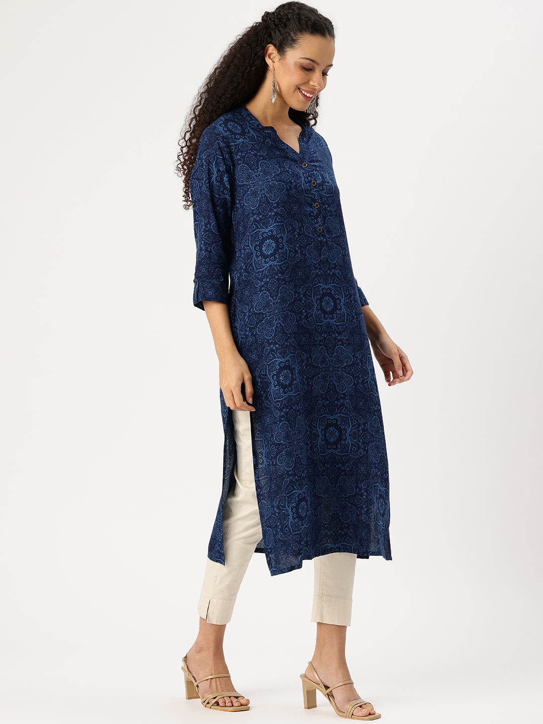 Blue Floral Printed Straight Kurta
