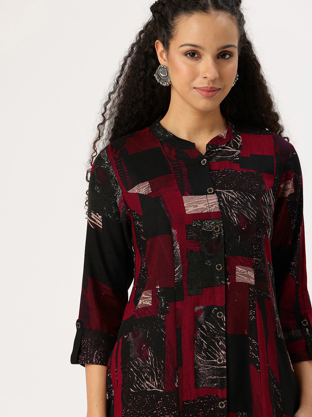 Woman wearing a patterned kurta with black pants on a white background, Red Geometric Printed Kurta, Office Wear Kurta, Black Printed kurta, Printed Kurta