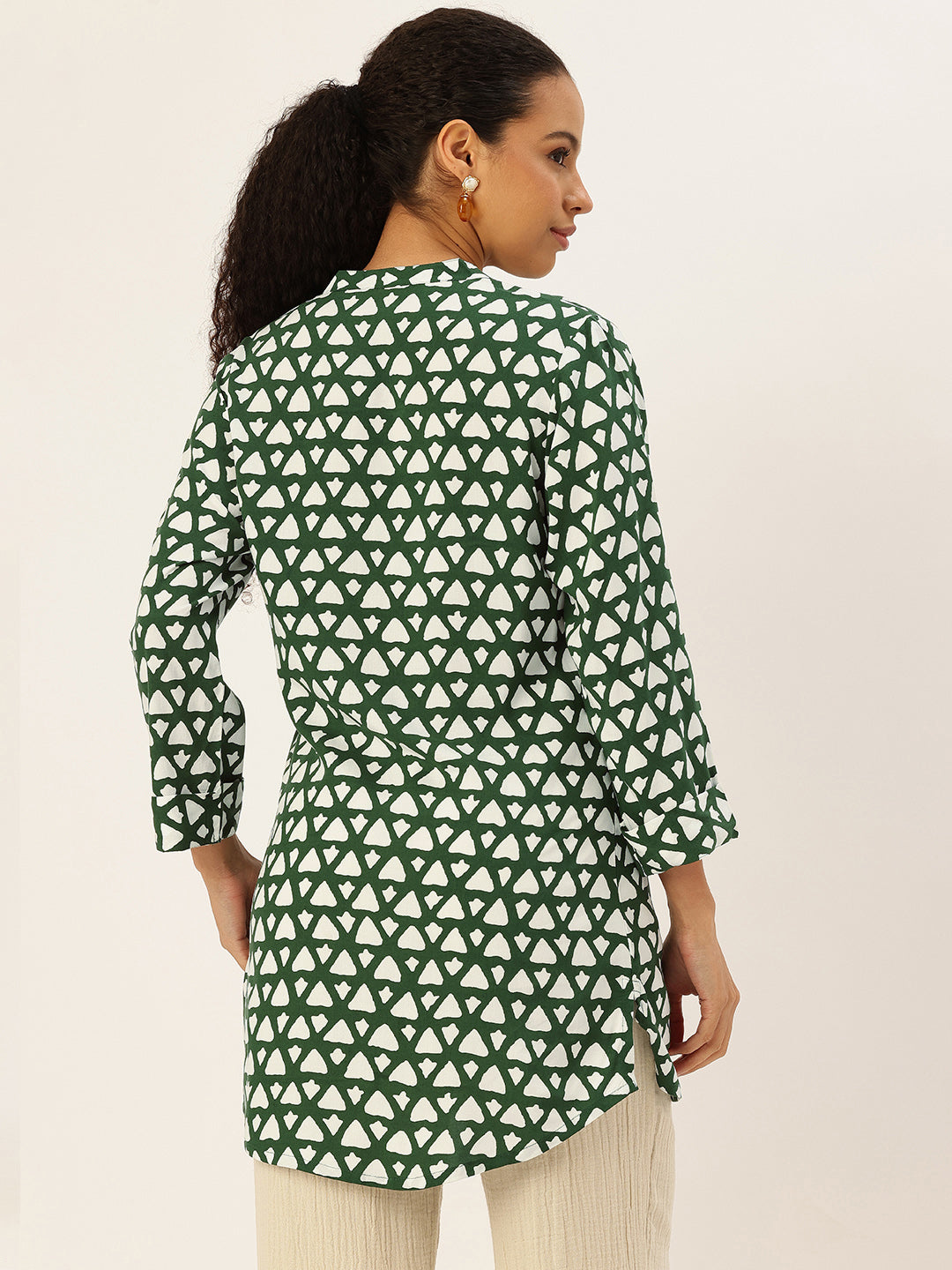 Green Viscose Rayon Mandarin Collar Printed Tunic, green tunic, printed tunic, mandarin collar tunic, viscose rayon tunic, Womens tunic top, ethnic tunic, Indian wear, casual wear, office wear