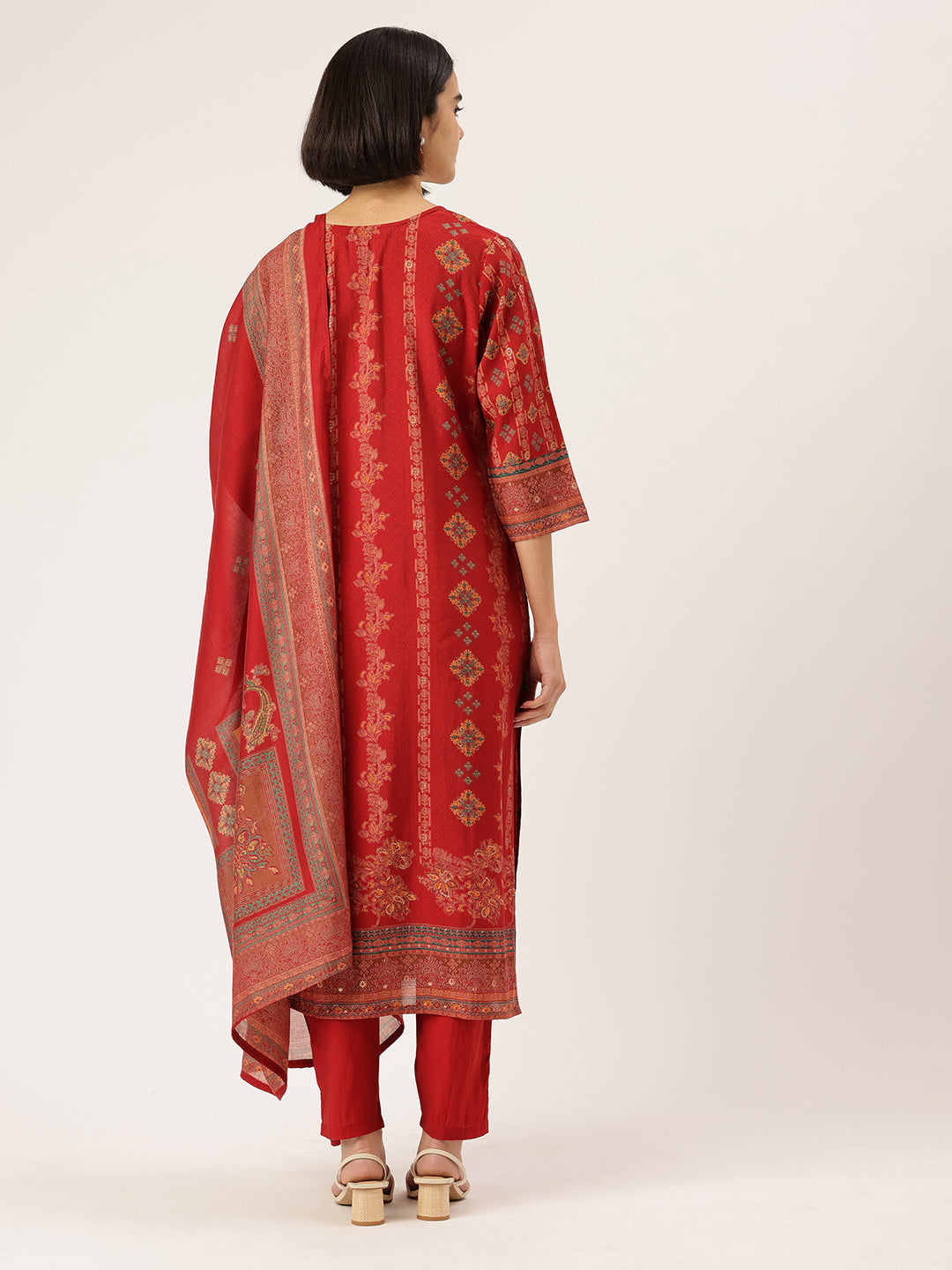 Red Ethnic Motifs Printed Kurta with Trousers With Dupatta, Red kurta set, ethnic motifs printed kurta set, kurta trouser dupatta set, women ethnic wear, printed kurta set for women, Red ethnic kurta set, traditional motifs kurta set, Indian ethnic wear Kurta Set, festive wear women Kurta Set