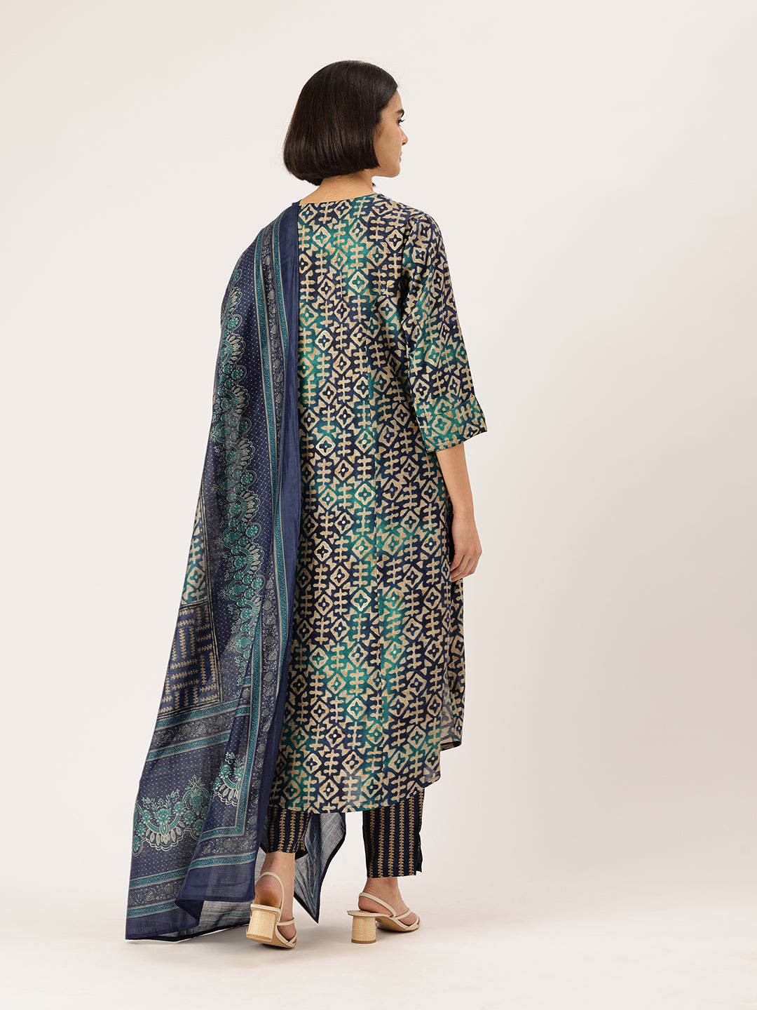 Geometric Printed Roll-Up Sleeves A-Line Kurta & Trousers With Dupatta ,geometric print, printed kurta set, A-line kurta, roll-up sleeves, kurta trouser set, kurta with dupatta, ethnic set, women ethnic wear, festive wear, casual ethnic, co-ord set