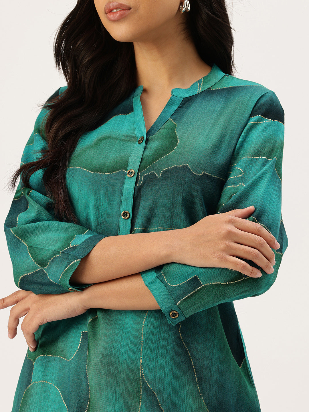 Teal Abstract Printed Mandarin Collar Kurta Teal Kurta, Abstract Printed Kurta, Teal Printed Kurta, Mandarin Collar Kurta, Abstract Kurta, Womens Kurta, Ethnic Wear, Indo Western Kurta, Casual Kurta, Office Wear Kurta, Festive Kurta, Long Kurta, New Arrival