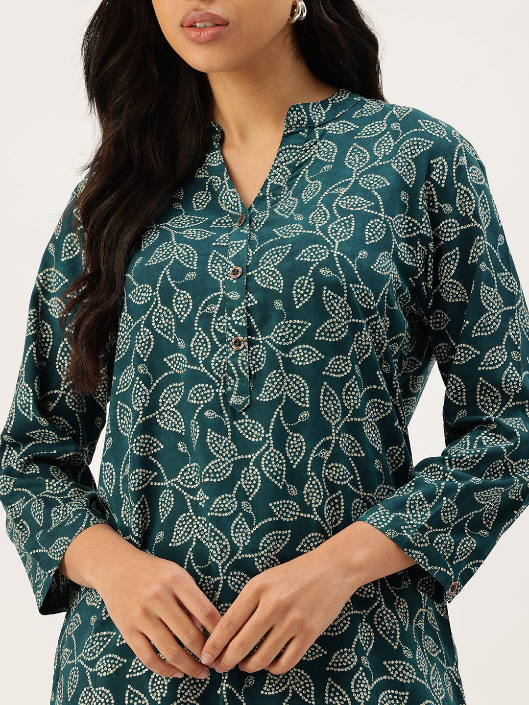 Floral Printed Mandarin Collar Tunic, Floral Tunic, Floral Printed Tunic, Mandarin Collar Tunic, Floral Ethnic Tunic, Womens Tunic, Ethnic Top, Printed Top, Indo Western Top, Fusion Wear, Casual Wear, Festive Wear, Office Wear, Womens Floral Top, New Arrival
