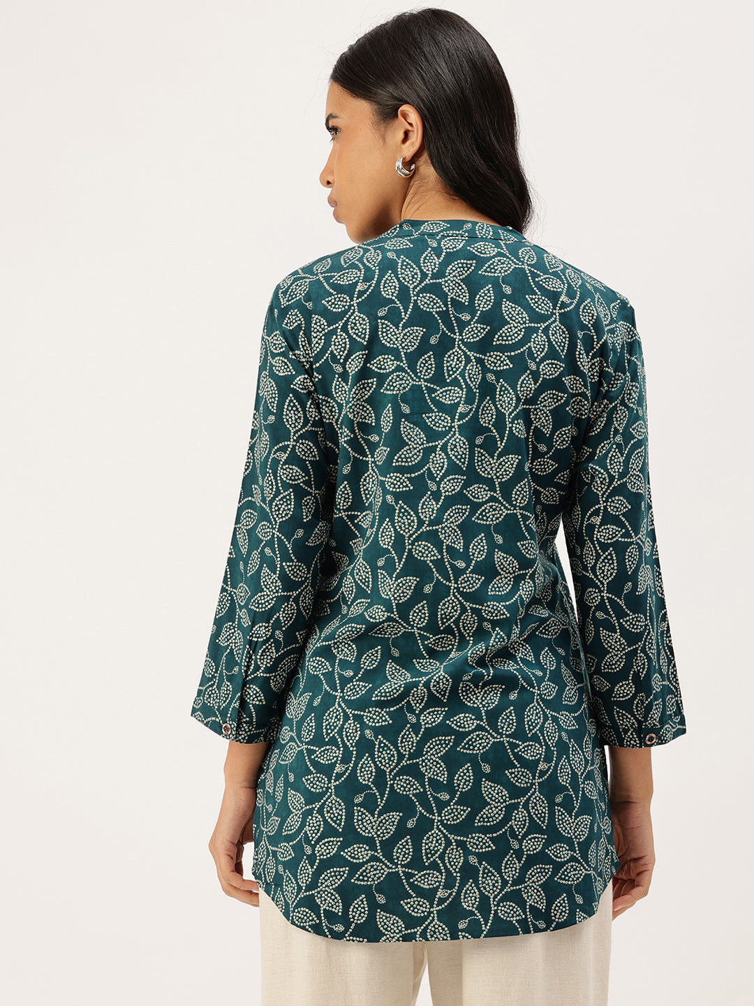 Floral Printed Mandarin Collar Tunic, Floral Tunic, Floral Printed Tunic, Mandarin Collar Tunic, Floral Ethnic Tunic, Womens Tunic, Ethnic Top, Printed Top, Indo Western Top, Fusion Wear, Casual Wear, Festive Wear, Office Wear, Womens Floral Top, New Arrival