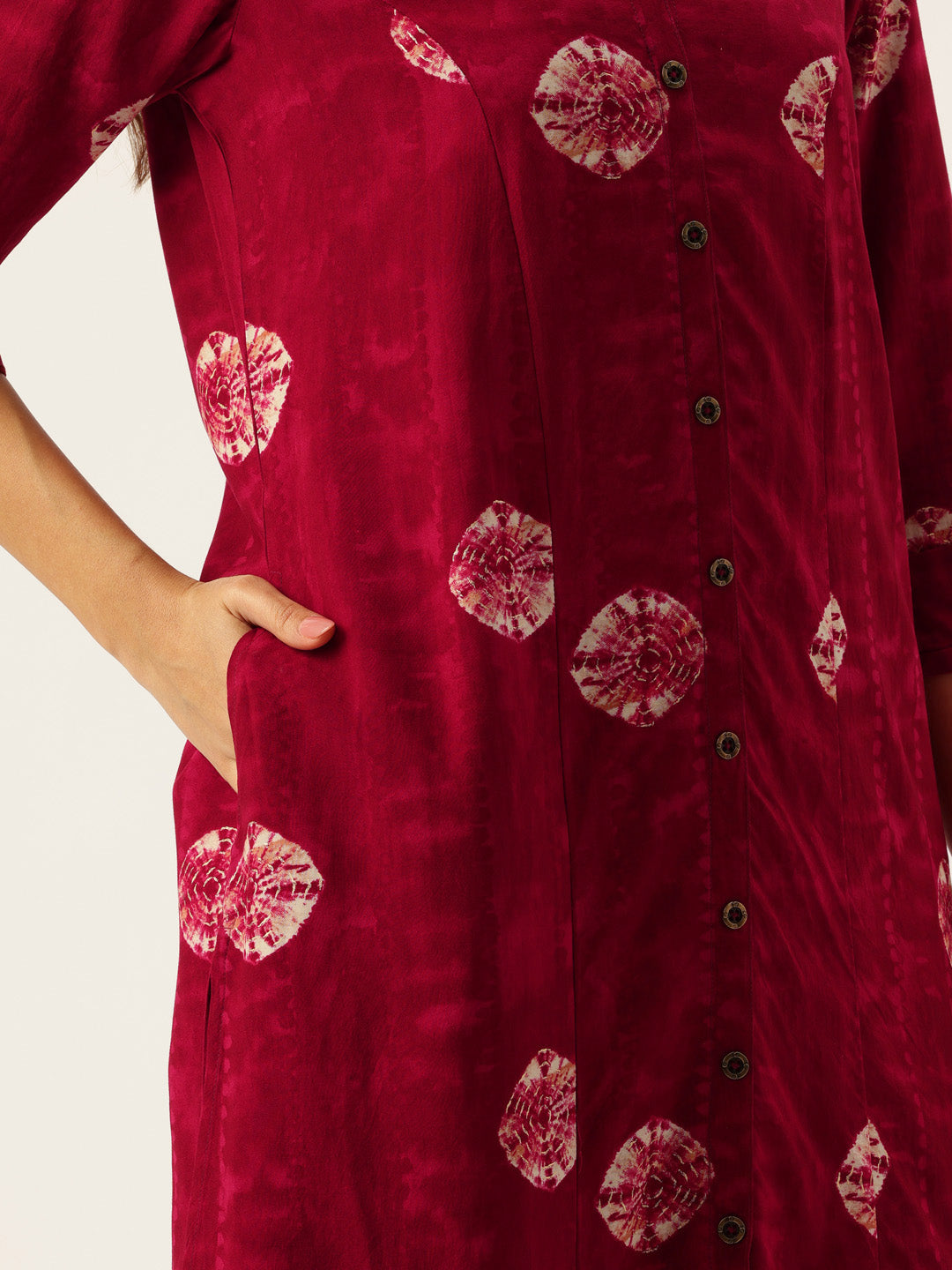 Wine Geometric Dyed V-Neck Straight Kurta